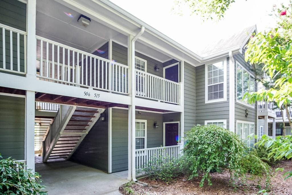 2 bedroom, 2 bathroom, 1,342 sq ft condominium sold at 510 Berkeley Woods Drive, Duluth, GA 30096