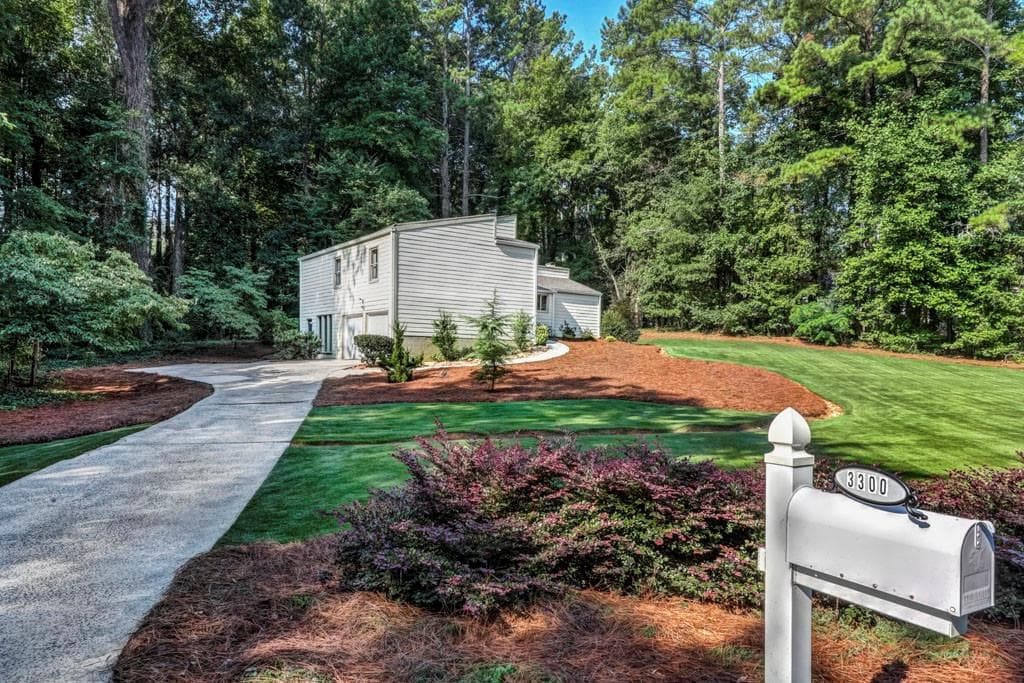3300 Pebble Hill Drive, Marietta, GA 30062 — most recent listing photo
