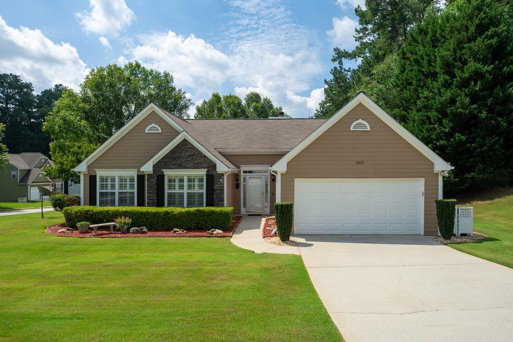 1819 Wellborn Way, Marietta, GA 30008 — most recent listing photo