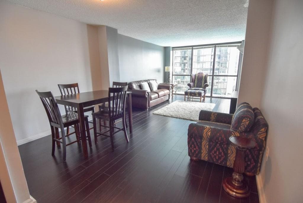 1 bedroom, 1 bathroom, 813 sq ft condominium sold at 1280 W Peachtree Street 908, Atlanta, GA 30309