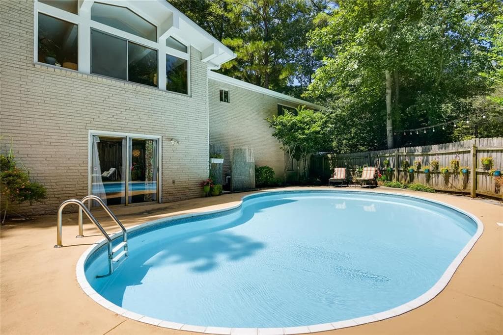 559 Rays Road, Stone Mountain, GA 30083 — most recent listing photo