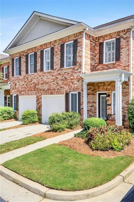 3 bedroom, 3 bathroom, 2,130 sq ft townhouse sold at 2614 Oglethorpe Circle, Brookhaven, GA 30319