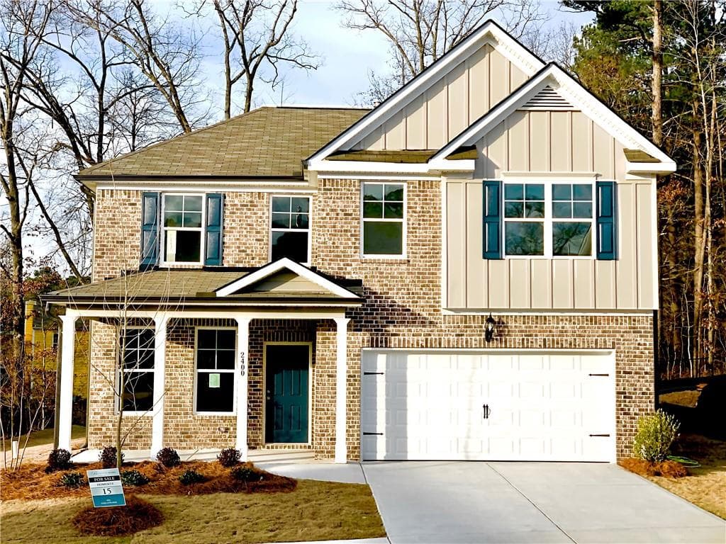 3 bedroom, 3 bathroom, 2,135 sq ft single family residence sold at 2400 Anne's Lake Circle, Lithonia, GA 30058