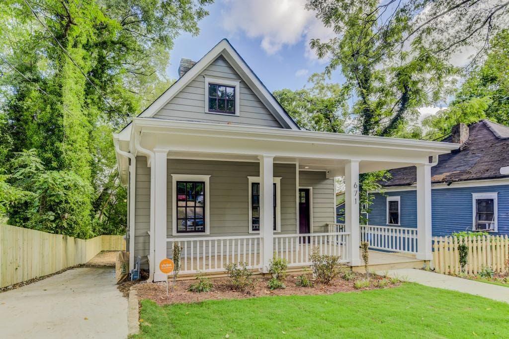 3 bedroom, 3 bathroom, 1,970 sq ft single family residence sold at 671 Hugh Street, Atlanta, GA 30310