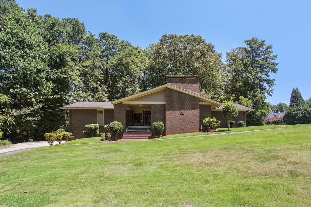 4433 KING VALLEY Drive, Smyrna, GA 30082 — most recent listing photo