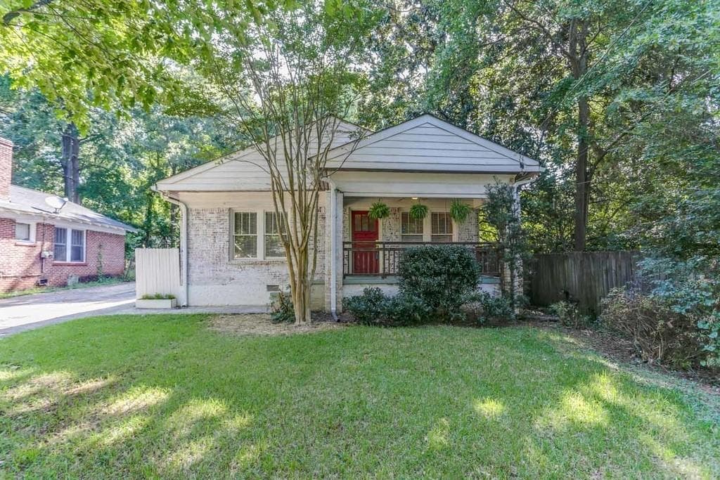 3 bedroom, 2 bathroom, 1,280 sq ft single family residence sold at 486 Lytle Avenue, Atlanta, GA 30316