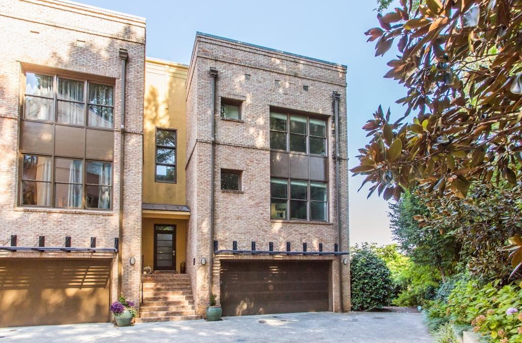 3 bedroom, 4 bathroom, 2,352 sq ft townhouse sold at 454 Hamilton Street 17, Atlanta, GA 30316