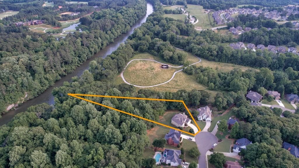 5 bedroom, 4 bathroom, 4,290 sq ft single family residence sold at 7225 PALISADES Point, Suwanee, GA 30024
