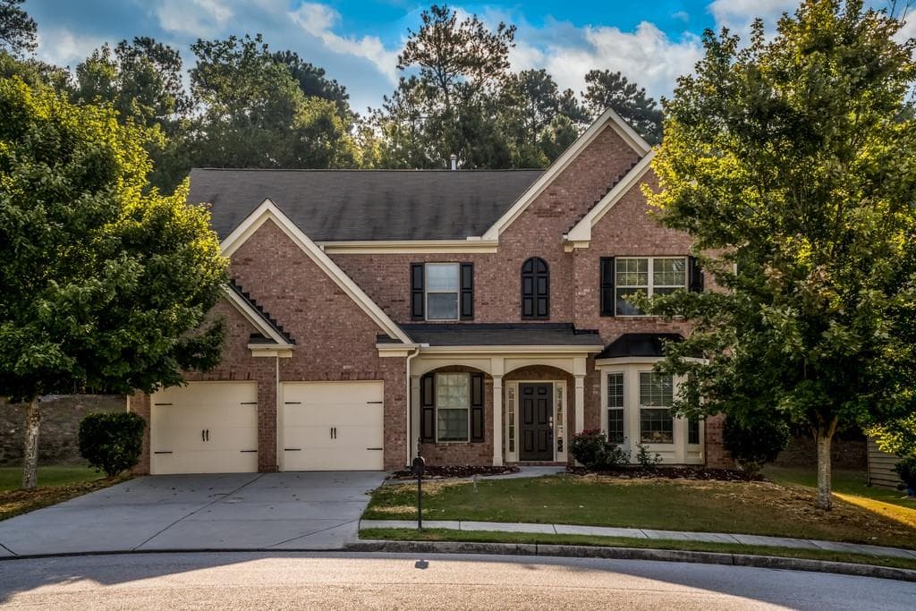 4 bedroom, 3 bathroom, 2,812 sq ft single family residence sold at 3382 Willow Meadow Lane, Douglasville, GA 30135