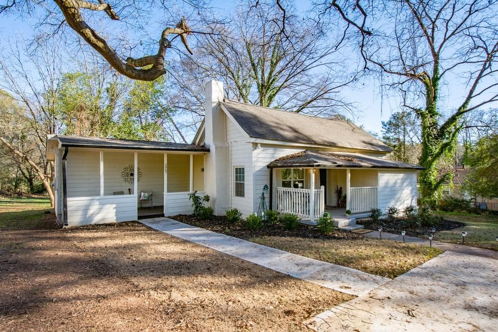2067 Delphine Way, Decatur, GA 30032 — most recent listing photo