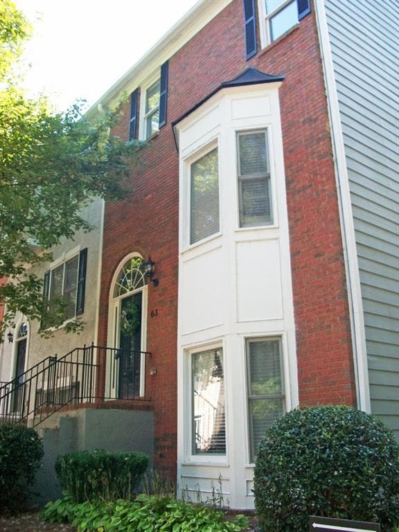 4 bedroom, 4 bathroom, 1,704 sq ft townhouse sold at 260 Manning Road 63, Marietta, GA 30064