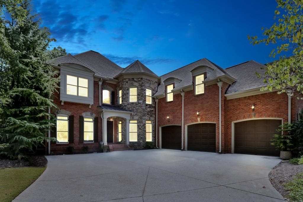 350 Plantation Way, Roswell, GA 30075 — most recent listing photo