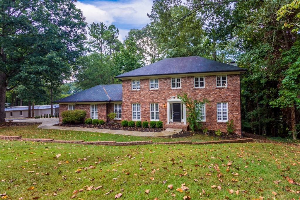 1682 HUNTINGFORD Drive, Marietta, GA 30068 — most recent listing photo