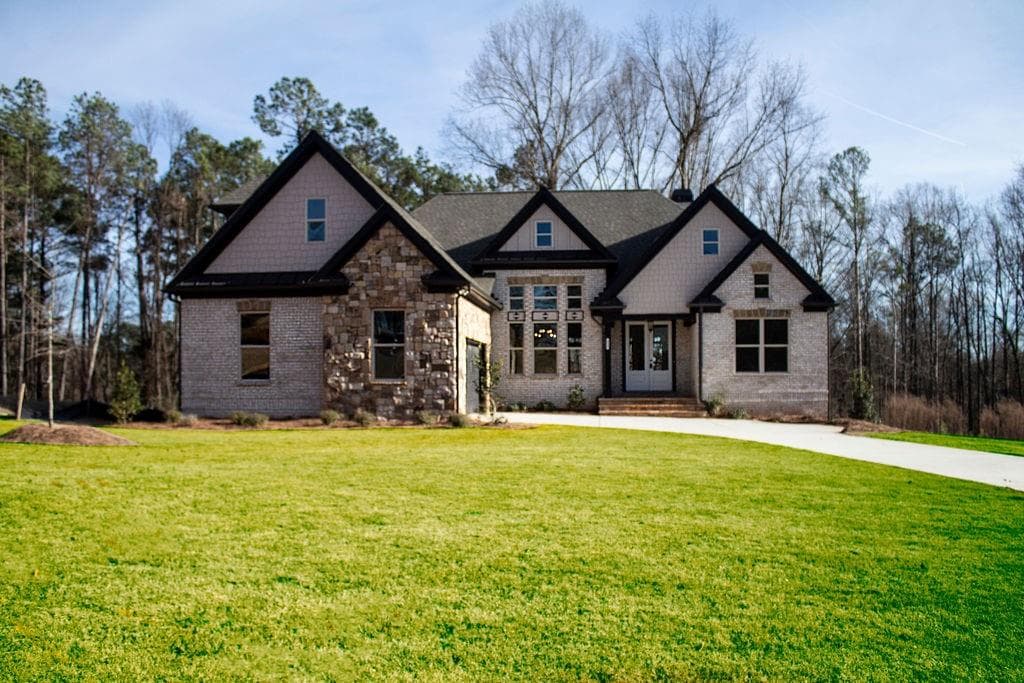 959 KORA Drive, Marietta, GA 30064 — most recent listing photo