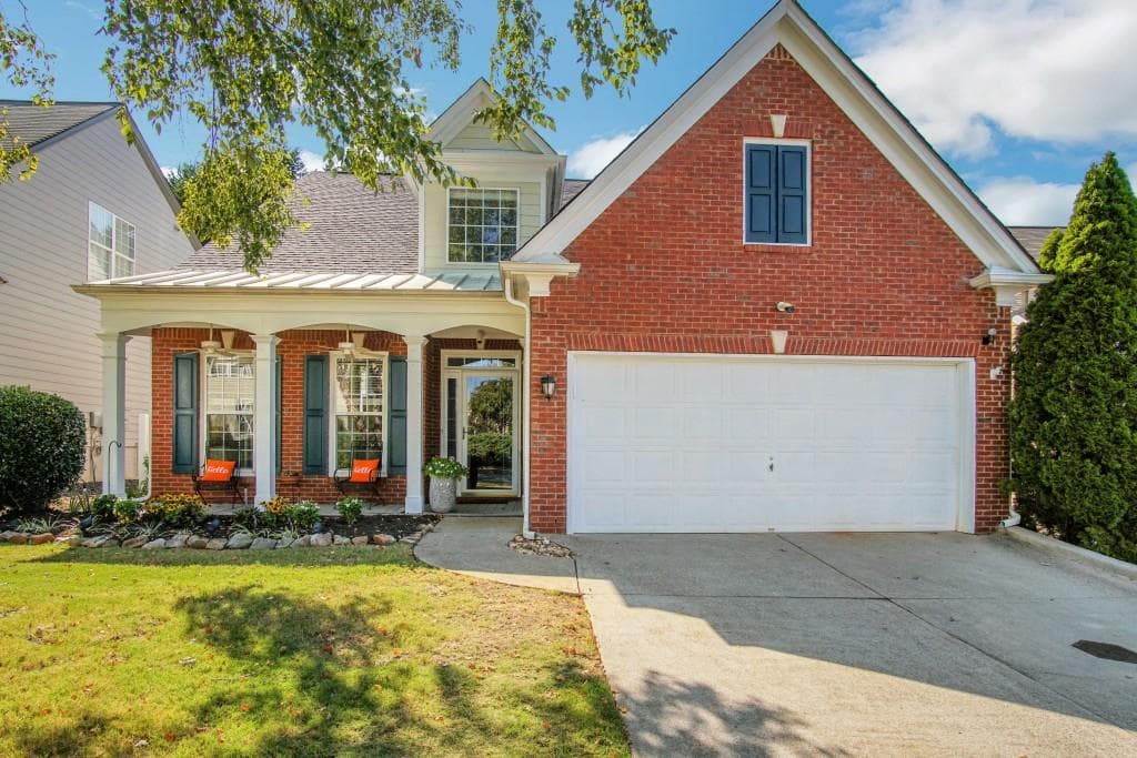 3 bedroom, 3 bathroom, 2,394 sq ft single family residence sold at 1315 Seneca Avenue, Cumming, GA 30041