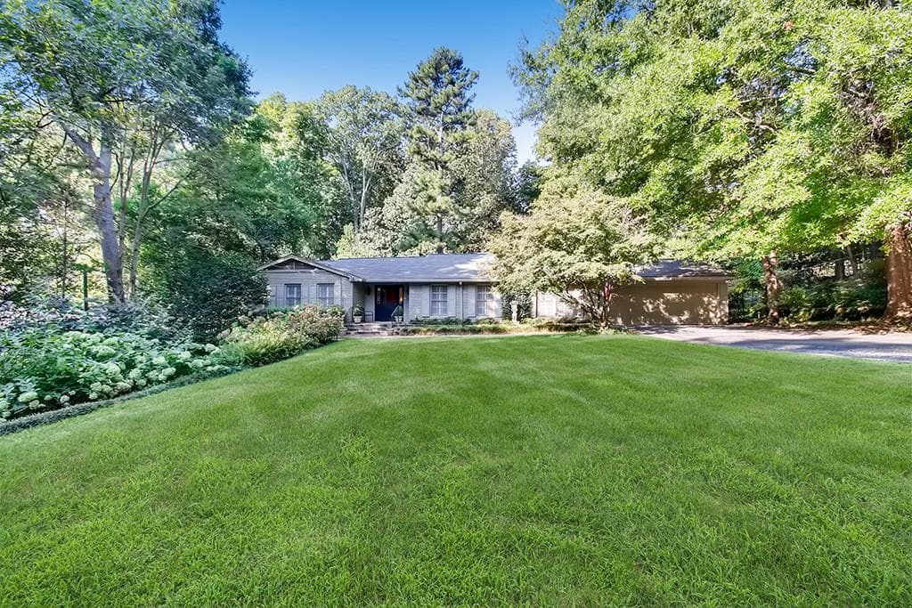 4 bedroom, 4 bathroom, 2,470 sq ft single family residence sold at 3268 Argonne Drive, Atlanta, GA 30305