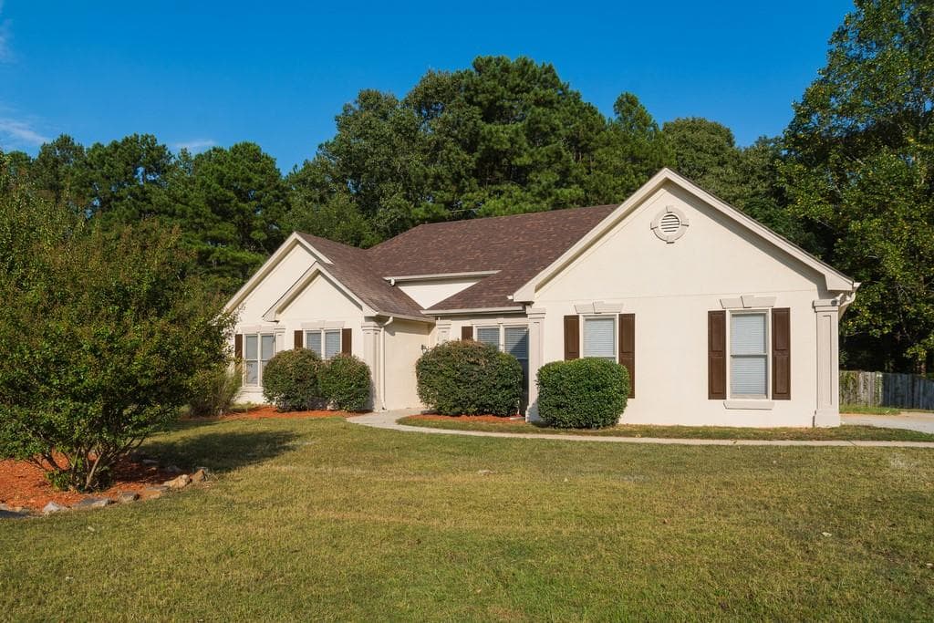 4246 Ivy Run, Ellenwood, GA 30294 — most recent listing photo