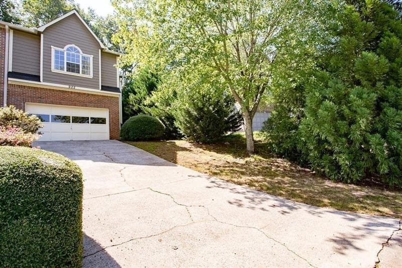 902 Edgewater Circle, Marietta, GA 30062 — most recent listing photo