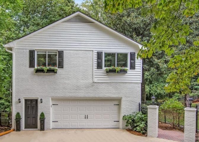 3 bedroom, 3 bathroom, 2,842 sq ft single family residence sold at 1250 N Highland Avenue, Atlanta, GA 30306