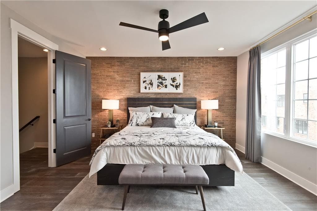 3 bedroom, 4 bathroom, 2,268 sq ft townhouse sold at 254 Castleberry Station Drive, Atlanta, GA 30313