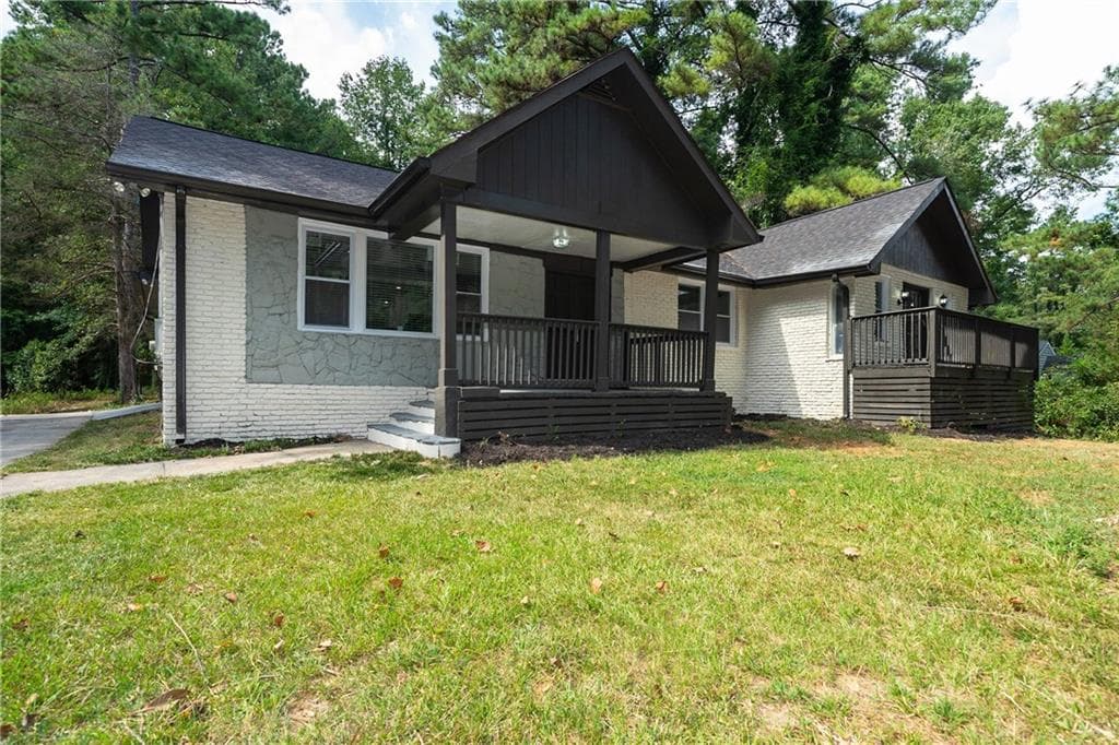 3 bedroom, 2 bathroom, 1,716 sq ft single family residence sold at 2055 Grant Road, Atlanta, GA 30331