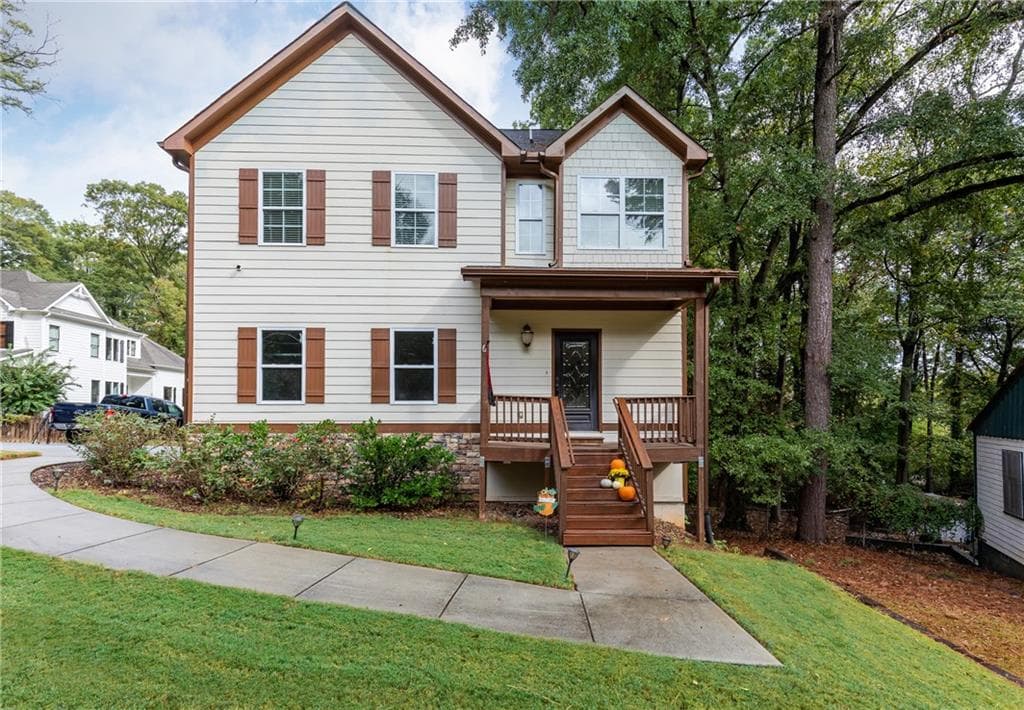 4 bedroom, 3 bathroom, 3,000 sq ft single family residence sold at 1400 Knob Hill Court, Atlanta, GA 30316
