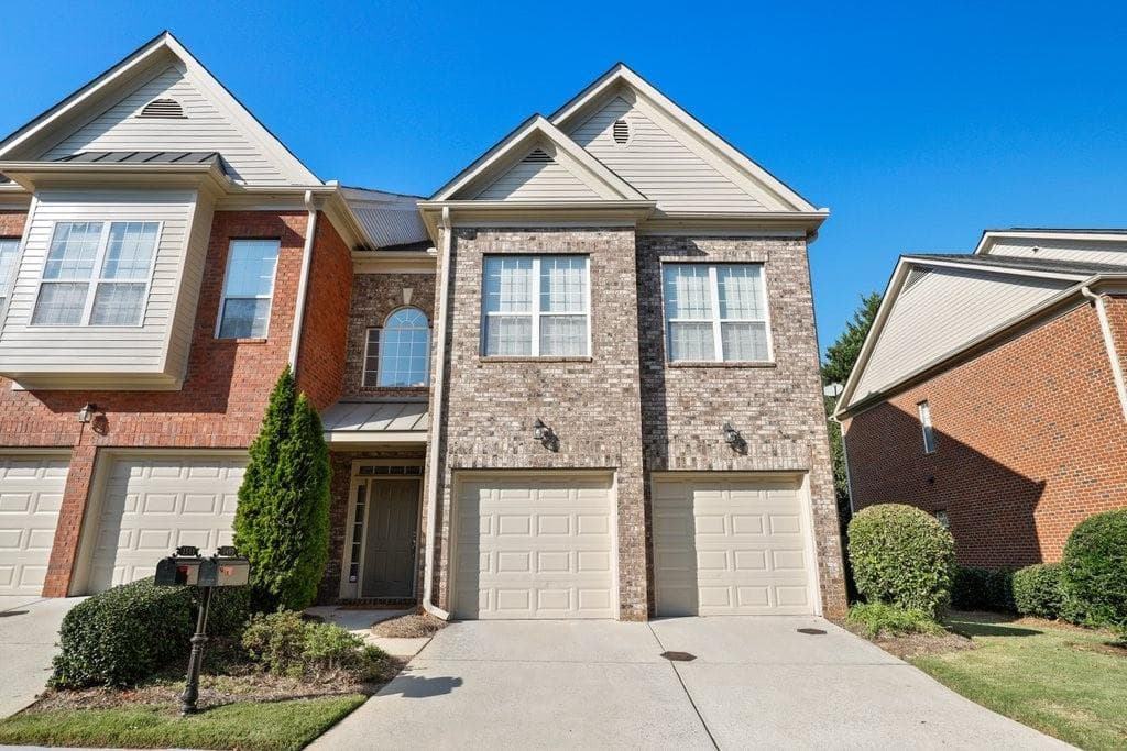 2 bedroom, 3 bathroom, 2,062 sq ft townhouse sold at 3499 Henderson Reserve, Atlanta, GA 30341
