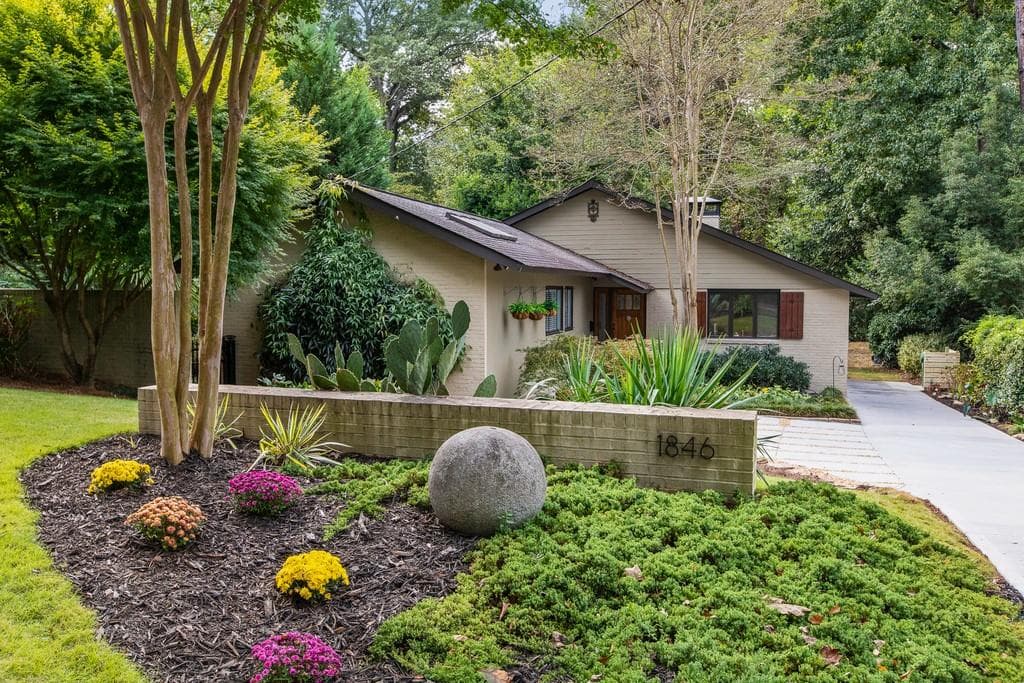 3 bedroom, 2 bathroom, 1,651 sq ft single family residence sold at 1846 Anjaco Road, Atlanta, GA 30309