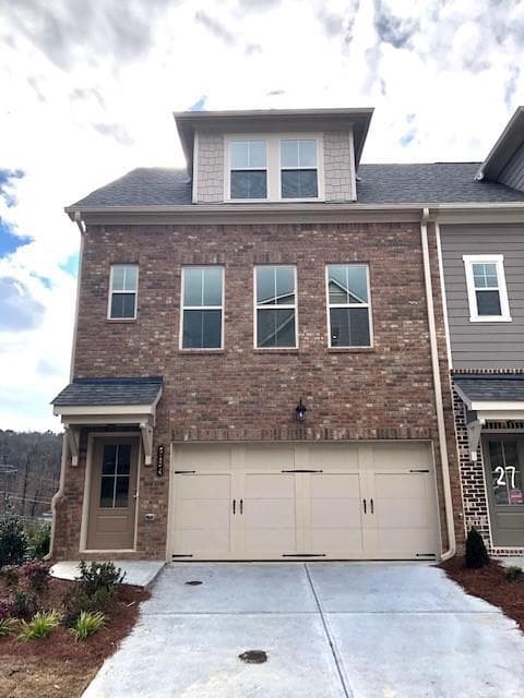 3 bedroom, 4 bathroom, 1,881 sq ft townhouse sold at 5134 Akbar Chase 28, Atlanta, GA 30339