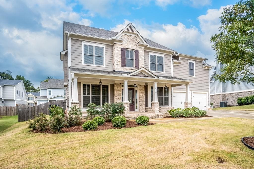 6 bedroom, 5 bathroom, 3,888 sq ft single family residence sold at 516 Tackett Farms Road, Smyrna, GA 30082