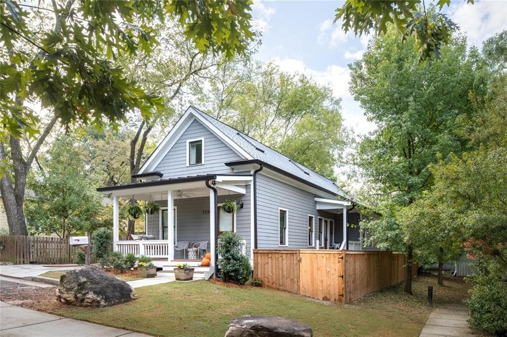 4 bedroom, 5 bathroom, 2,994 sq ft single family residence sold at 719 Mollie Street, Atlanta, GA 30316