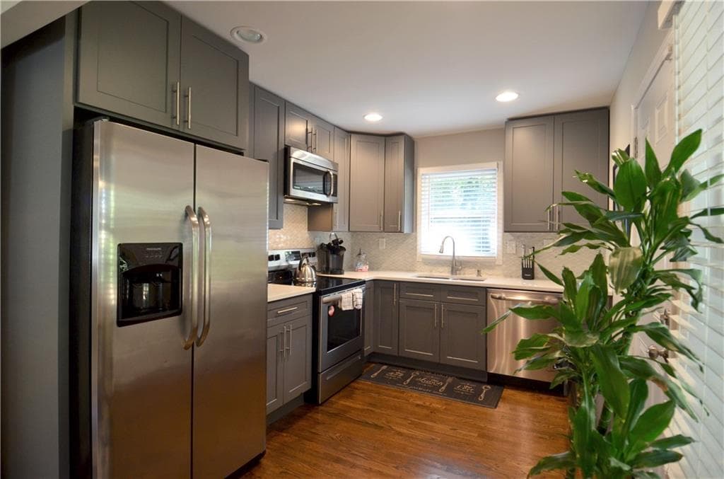 4 bedroom, 3 bathroom, 2,575 sq ft single family residence sold at 2209 Brannen Road, Atlanta, GA 30316