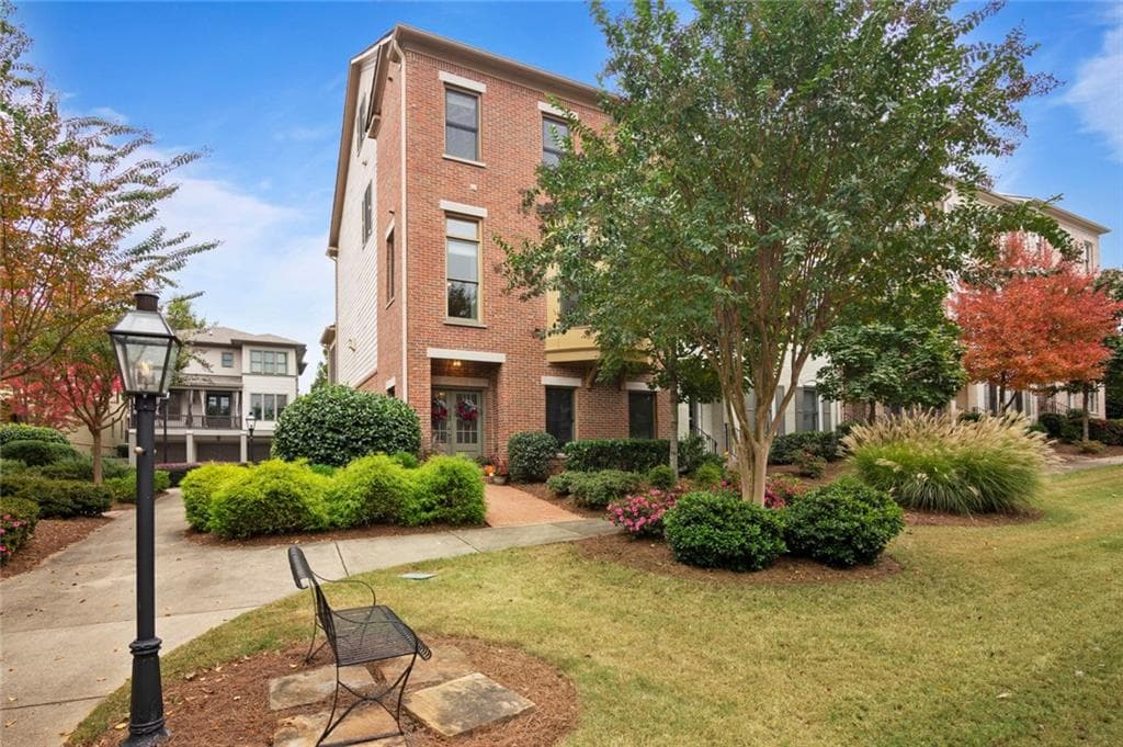 162 W Ridge Way, Roswell, GA 30076 — most recent listing photo