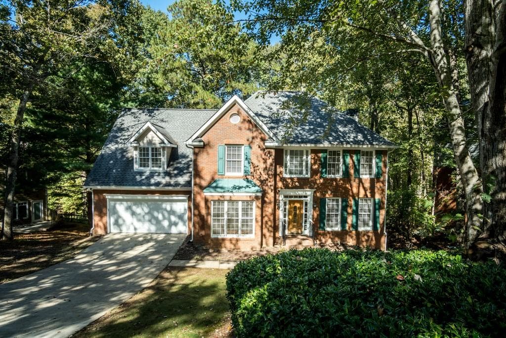 5 bedroom, 4 bathroom, 2,921 sq ft single family residence sold at 1512 Maplewood Court, Woodstock, GA 30189