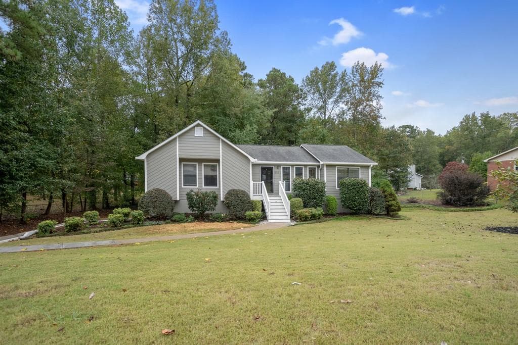 5531 Balmoral Drive, Douglasville, GA 30135 — most recent listing photo
