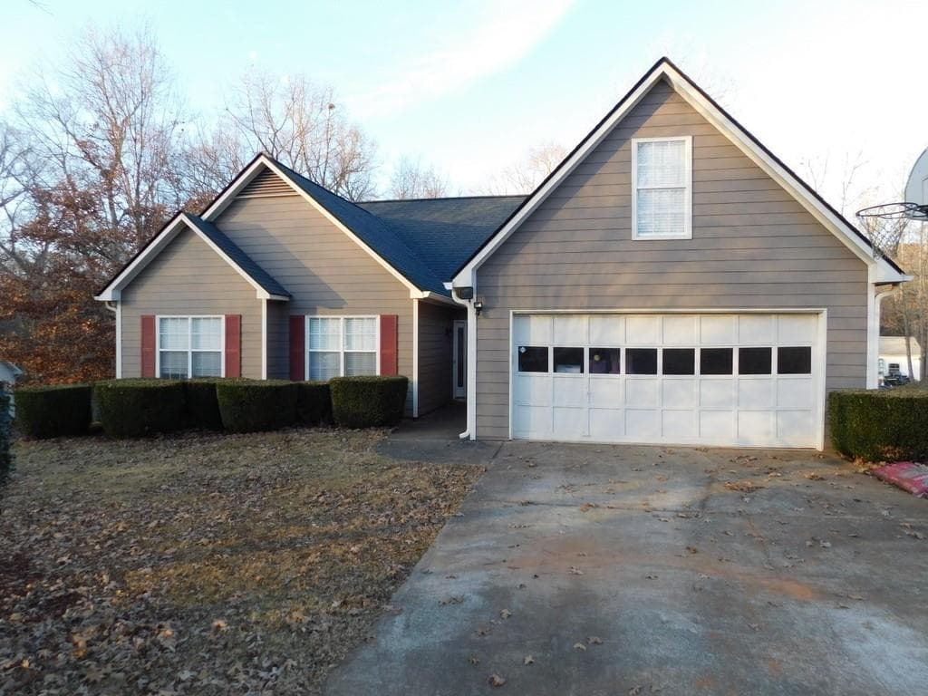 605 FLINTLOCK Drive, Dacula, GA 30019 — most recent listing photo