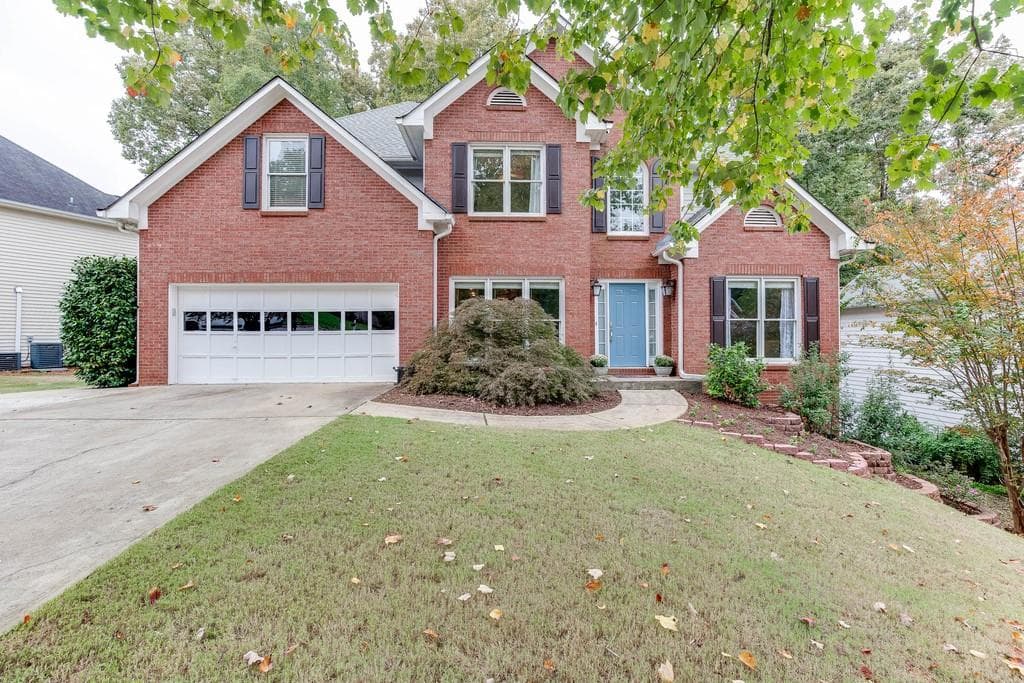 185 RICHLAKE Drive, Suwanee, GA 30024 — most recent listing photo