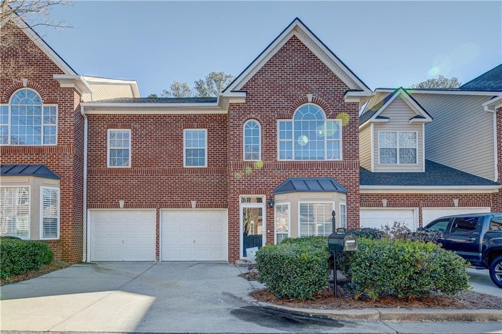8004 LEXINGTON Drive, Roswell, GA 30075 — most recent listing photo