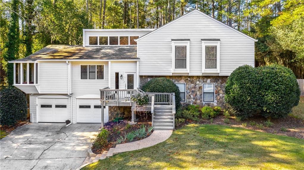 10580 Timberstone Road, Alpharetta, GA 30022 — most recent listing photo