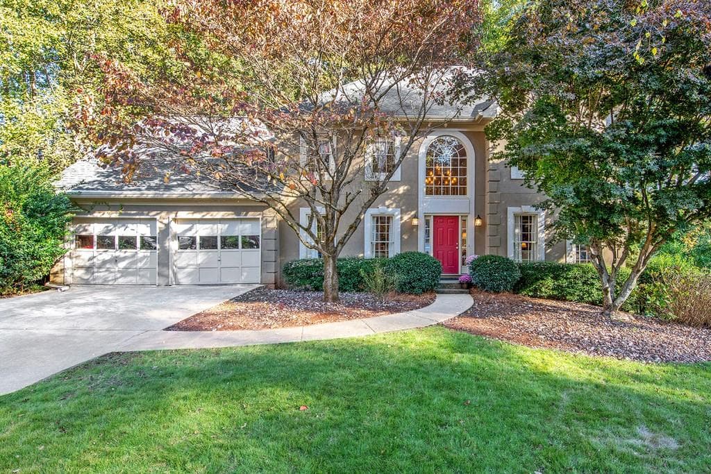 4 bedroom, 3 bathroom, 2,916 sq ft single family residence sold at 130 Celestial Way, Alpharetta, GA 30004