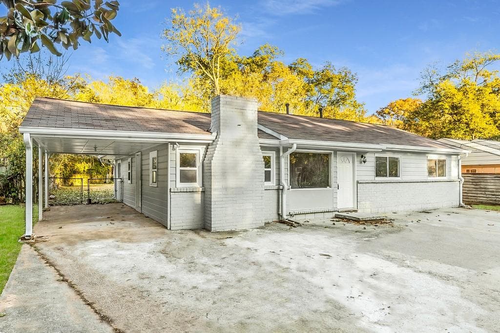 3 bedroom, 2 bathroom, 1,592 sq ft single family residence sold at 4739 Winters Chapel Road, Atlanta, GA 30360