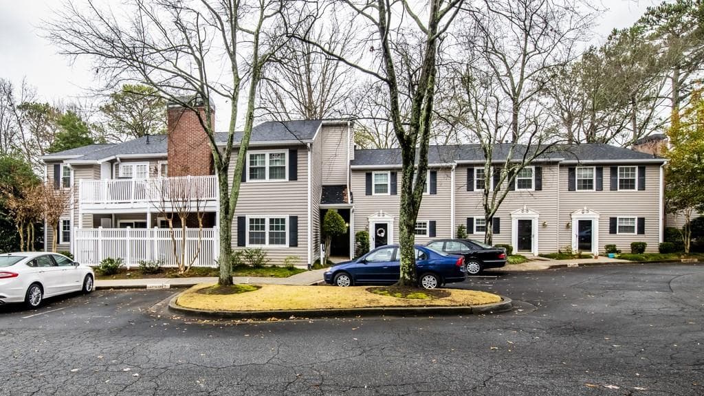 1750 Clairmont Road 22, Decatur, GA 30033 — most recent listing photo