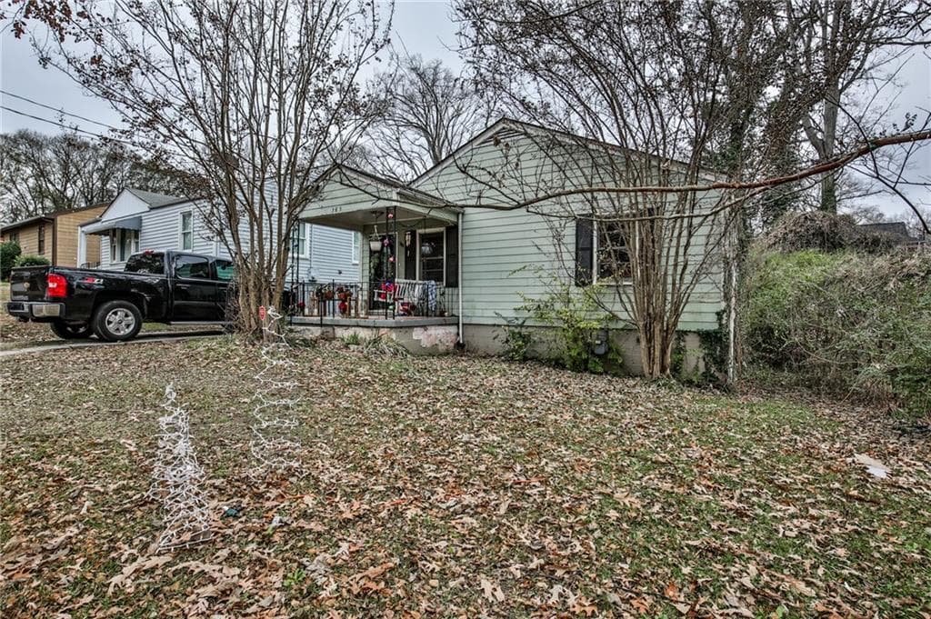 2 bedroom, 1 bathroom, 900 sq ft single family residence sold at 385 Enota Place, Atlanta, GA 30310