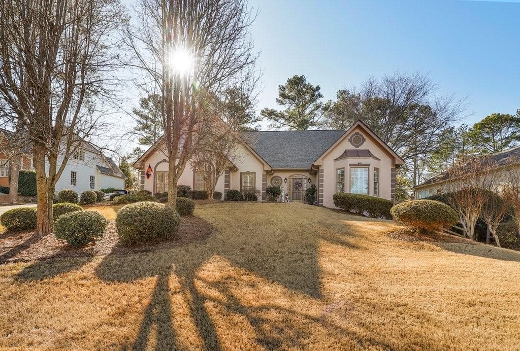 4 bedroom, 4 bathroom, 3,550 sq ft single family residence sold at 5290 Skidaway Drive, Alpharetta, GA 30022