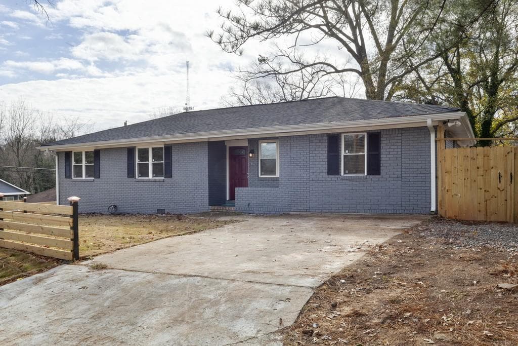 4 bedroom, 2 bathroom, 1,442 sq ft single family residence sold at 2222 HILL Street, Atlanta, GA 30318