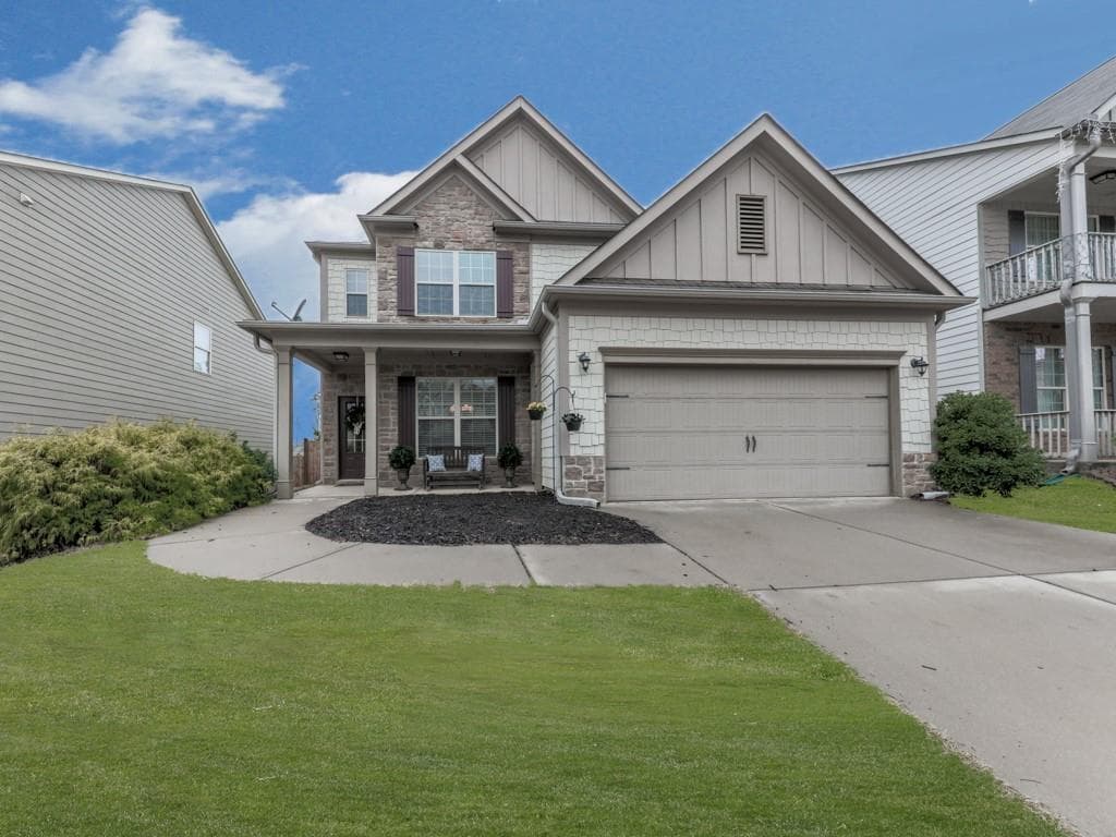 3 bedroom, 3 bathroom, 2,116 sq ft single family residence sold at 807 Harrison Drive, Acworth, GA 30102
