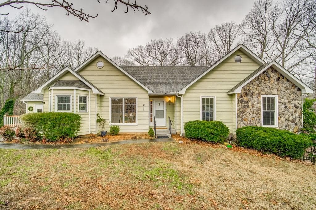 211 Navaho Trail, Jasper, GA 30143 — most recent listing photo