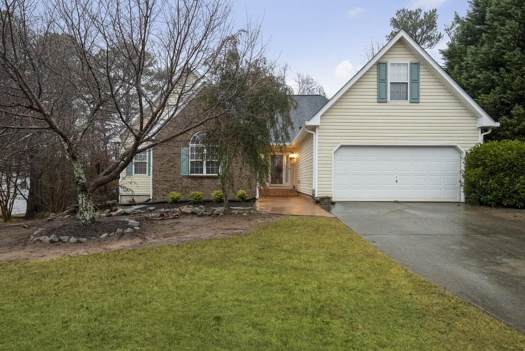 459 Bradford Town Place, Loganville, GA 30052 — most recent listing photo