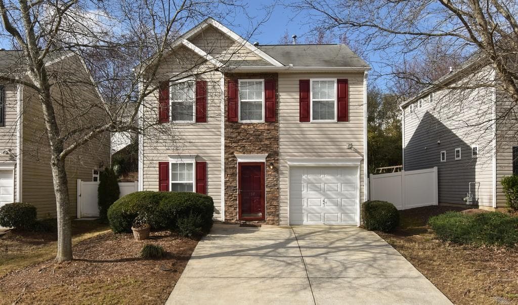 3 bedroom, 3 bathroom, 1,260 sq ft single family residence sold at 137 Ilex Drive, Canton, GA 30114