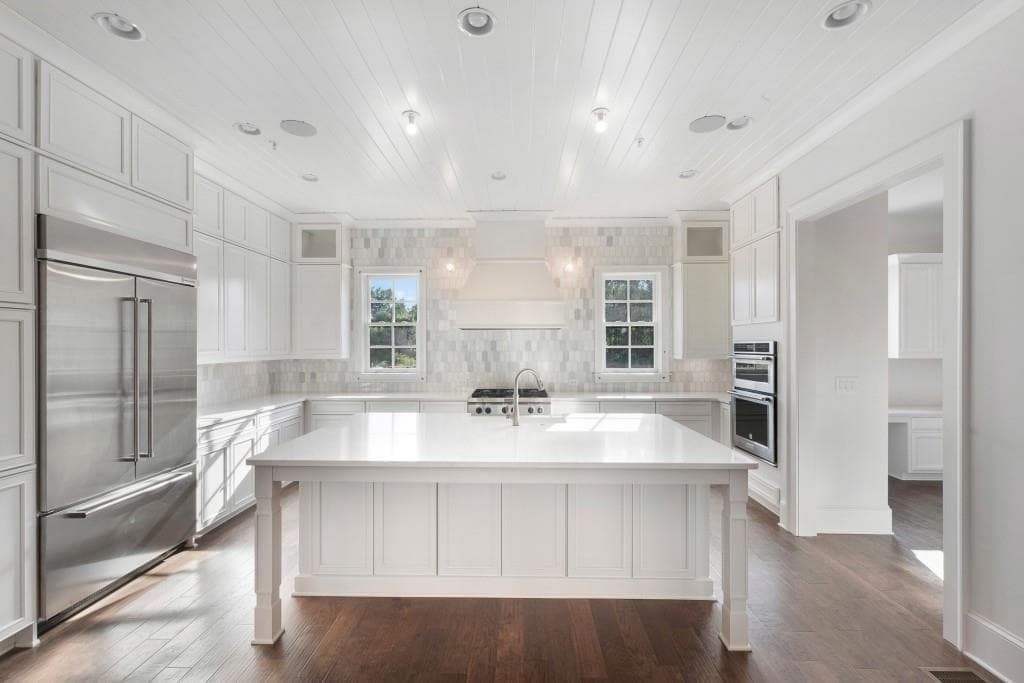 3 bedroom, 4 bathroom, 3,242 sq ft townhouse sold at 202 Violet Garden Walk 18, Alpharetta, GA 30009